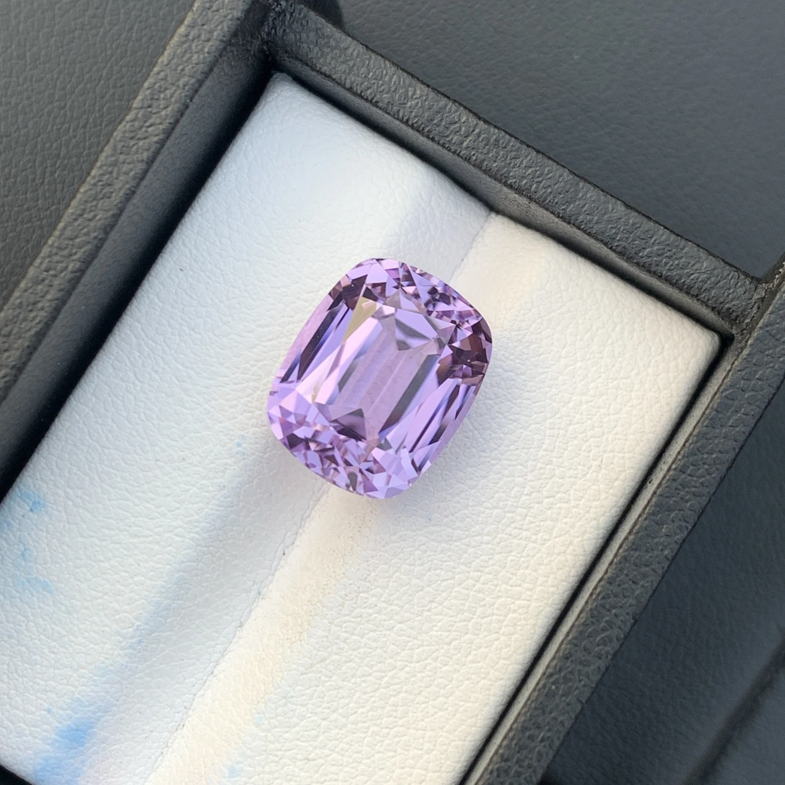 13 ct. Natural Unheated Kunzite Cushion Shape Loose Gemstone from Afghanistan — view 5